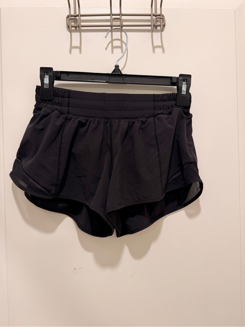 Lululemon Hotty Hot Short
Size 6 Black Athletic
Running Lined